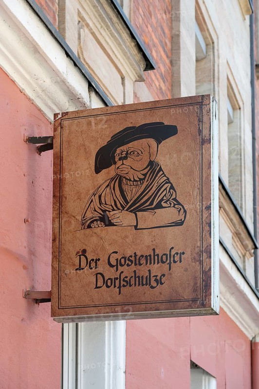Nose sign of a pub, Der Gostenhofer Dorfschulze, Gostenhof, Nuremberg, Middle Franconia, Bavaria, Germany, Europe