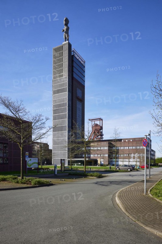 Head office of Vivawest Wohnen GmbH on the former Nordstern colliery site with the Hercules sculpture in Nordsternpark, Gelsenkirchen, Ruhr area, independent city, North Rhine-Westphalia, Germany, Europe