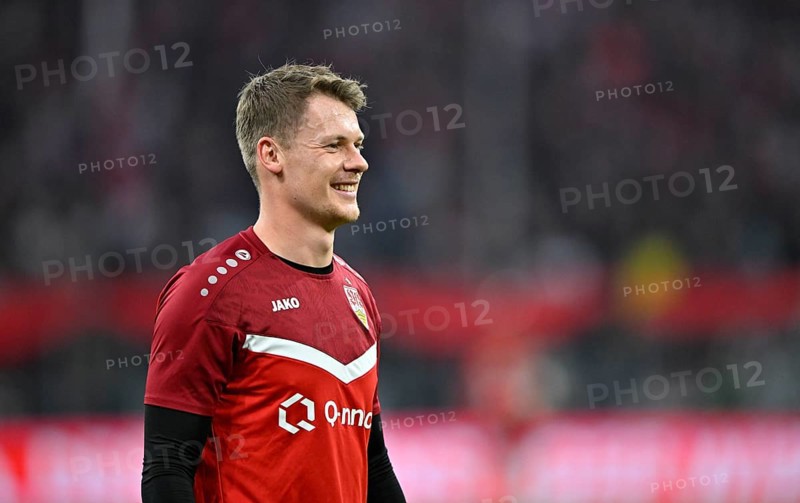 Goalkeeper Alexander Nübel VfB Stuttgart (33) portrait, smiling, Allianz Arena, Munich, Bavaria, Germany, Europe