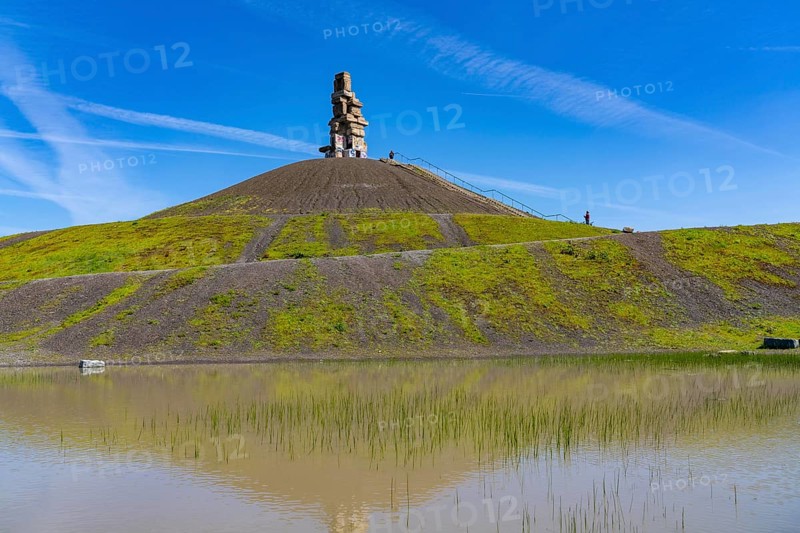 Rheinelbe spoil tip in Gelsenkirchen, 100 metre high spoil tip, landscape park, with the sculpture Himmelsleiter, made from concrete parts of the former Rheinelbe colliery, Gelsenkirchen, North Rhine-Westphalia, Germany, Europe