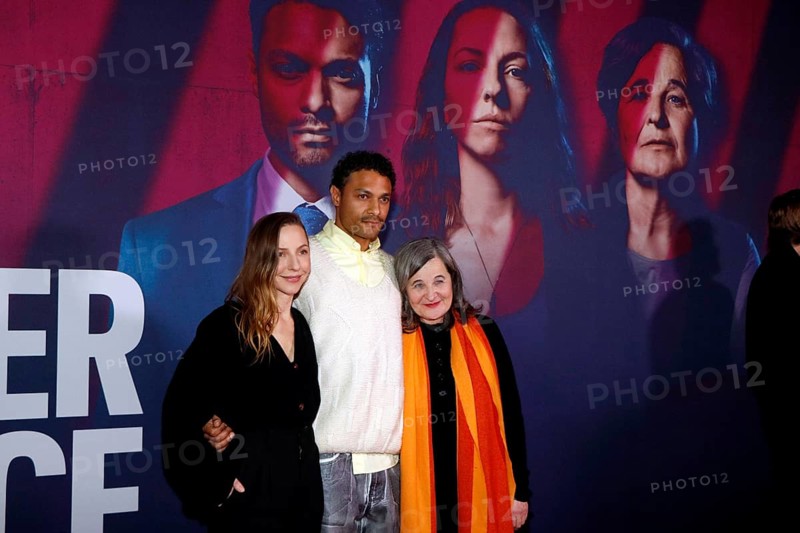 Katharina Schüttler, Steven Sowah and Maria Hofstetter at the premiere of the first season of the ARD high-end series A BETTER PLACE at the cinema in the Kulturbrauerei in Berlin on 16 January 2025