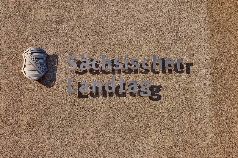 Saxon State Parliament, shield, Saxon coat of arms, Bernhard-von-Lindenau-Platz, Dresden, state capital, independent city, Saxony, Germany, Europe