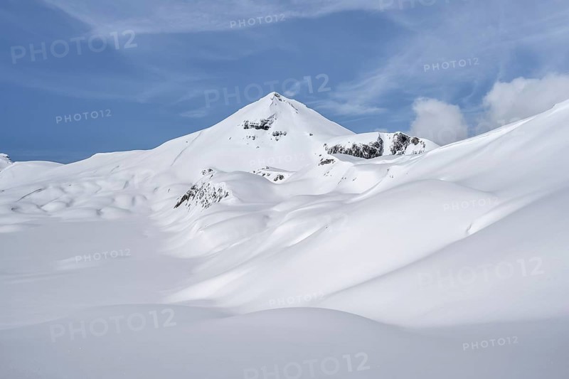 Mountain landscape with snow, summit Mittaghorn, ascent to Wildstrubelhütte, Bernese Alps, Switzerland, Europe