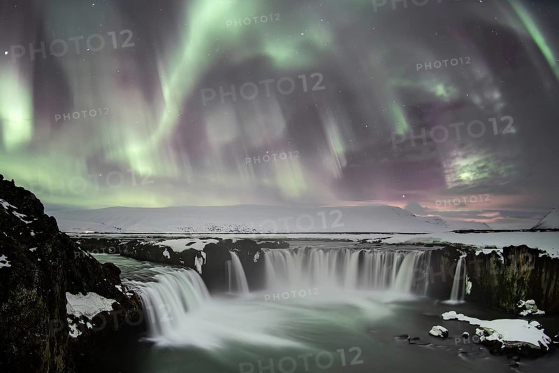 Northern Lights or Aurora Borealis, river Skjálfandafljót, waterfall Góðafoss or Godafoss, long exposure, North Iceland, Iceland, Europe