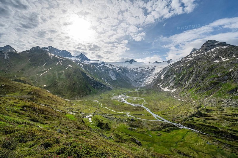 Picturesque mountain landscape, mountain summit with snow and glacier Schwarzensteinkees, summit Großer Mörchner and Schwarzenstein, valley Zemmgrund with Zemmbach, Berliner Höhenweg, Zillertal Alps, Tyrol, Austria, Europe