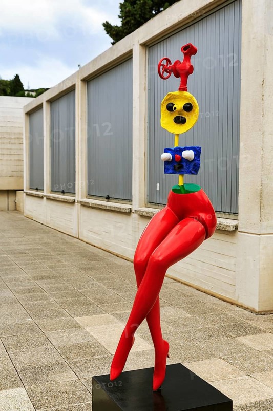 Colourfully painted statue on roof terrace, Museum Fundacio Joan Miro, Joan Miró, CEAC, Montjuic, Barcelona, Spain, Europe