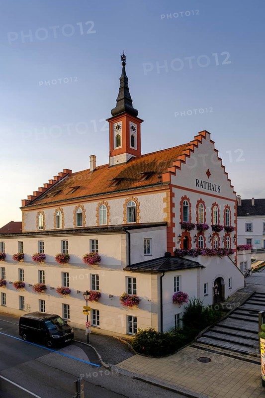 Main square with town hall, Waidhofen an der Thaya, Waldviertel, Lower Austria, Austria, Europe