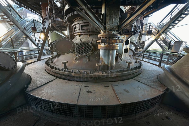 Rusty industrial machine with complex gears and mechanical parts in an old industrial plant, Landschaftspark Duisburg Nord, Meiderich Hütte, Duisburg, Ruhr area, North Rhine-Westphalia, Germany, Europe