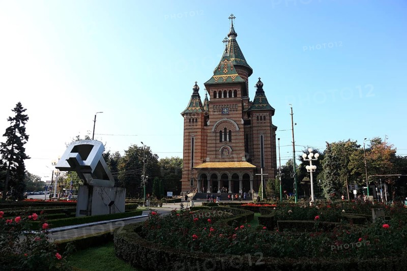Banat, Timisoara, Timisoara, Orthodox Cathedral and monument to the 1989 revolution at Piata Victoriei, Victory Square, Romania, Europe