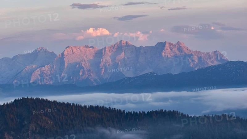 Sunset on the Loferer Steinberge, Tyrol, Austria, Europe