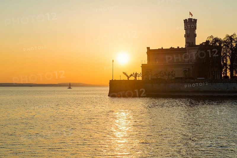 Montfort Castle, sunset, Langenargen, Upper Swabia, Lake Constance, Baden-Württemberg, Germany, Europe