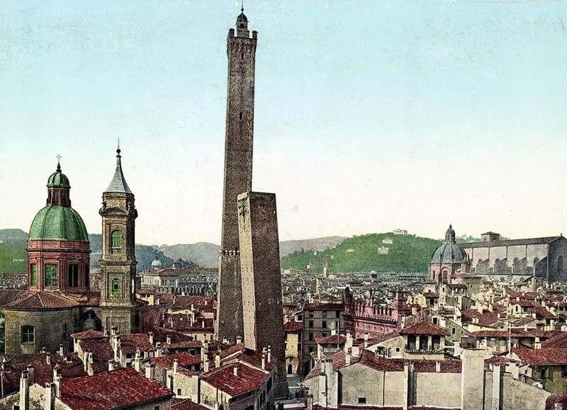 The two leaning towers Garisenda and Asinelli in Bologna, Italy, 1890, Historical, digitally restored reproduction from a 19th century original, Record date not stated, Europe