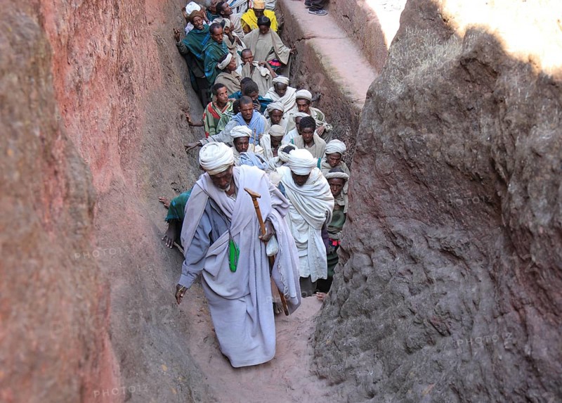 Rock churches of Lalibela, pilgrims on the way between the rock churches, Ethiopia, Africa
