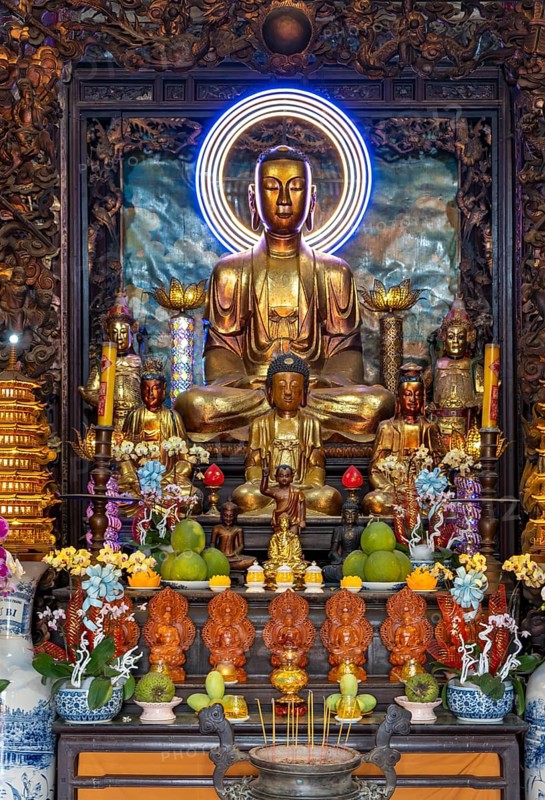 Altar inside the Vinh Trang Temple, My Tho, Mekong Delta, Vietnam, Asia