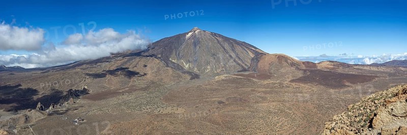 Panorama from the summit of Alto de Guajara, 2715m, over the Teide National Park, Parque Nacional del Teide, to Pico del Teide, 3715m, Tenerife, Canary Islands, Spain, Europe