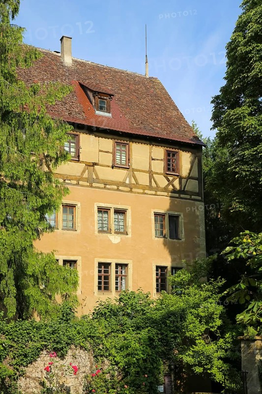 Hochberg Castle, formerly Hochberg Castle, Hohenberg Castle, former seat of the Hochberg lordship, gatehouse, half-timbered house, historic building, architecture, Hochberg district, Remseck am Neckar, Ludwigsburg district, Baden-Württemberg, Germany, Europe