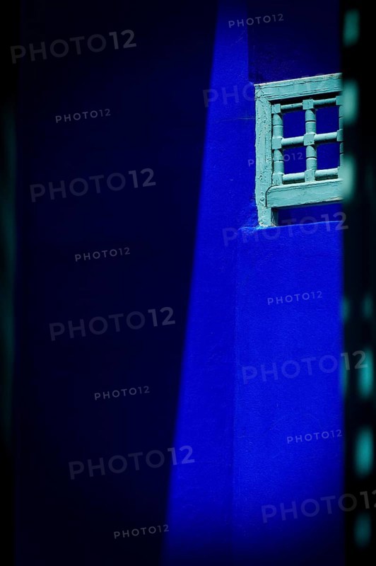Majorelle garden, architecture, balcony, detail, house, living, texture, background, open space, abstract, play of colours, graphic, graphic, design, indigo, blue, contrast, colour contrast, play of light, shadow, light, park, Marrakech, Morocco, Africa