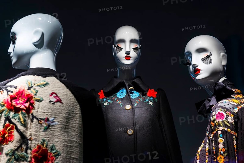 Mannequin, mannequin head, mannequin, shop window, fashion, jacket, clothes, shop, shop, shopping, shopping, window, display, buy, offer, economy, Scandinavia, Sweden, Europe