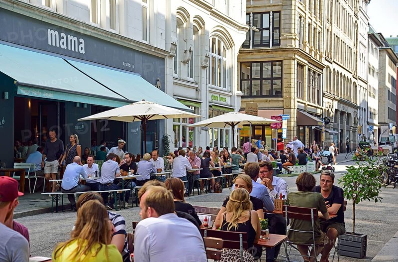 Europe, Germany, Hamburg, City, Old Town, Nikolai Quarter, pedestrian zone Schauenburgerstrasse, street restaurant, Europe