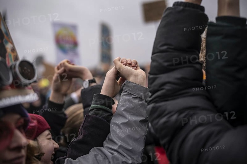 150, 000 people gather around the Bundestag in Berlin to build a human wall against the shift to the right in society. We are the firewall chanted demonstrators from a wide range of social groups. Recordings on 03.02.2024 in Berlin