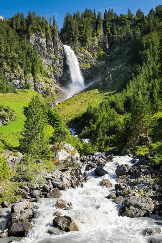Stäubifall, 100 m, Alp Aesch, Uri, Switzerland, Europe