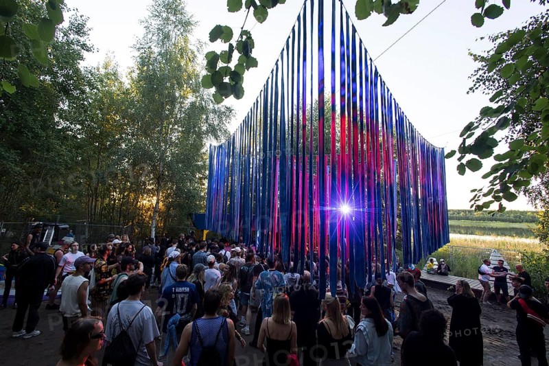 Festival visitors in front of a stage in the forest at the Melt Festival in Ferropolis on 13 July 2024. After a total of 27 years, the festival will take place for the last time in 2024