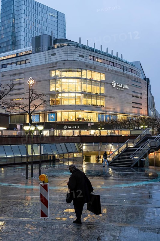 Galeria department stores' at the Hauptwache, on Große Eschenheimer Straße and pedestrian zone Zeil, Frankfurt am Main, Hesse, Germany, Europe