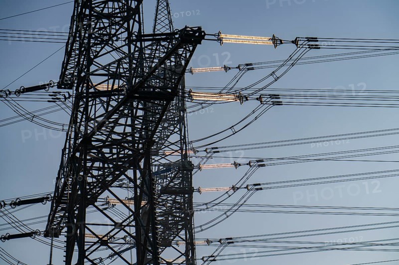 380 kV system, switchgear, from the transmission system operator Amprion, in the Emscherbruch in Herten, high-voltage pylon with glass insulators, North Rhine-Westphalia, Germany, Europe