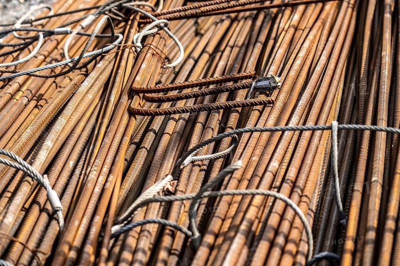 Large construction site, construction iron, reinforcement iron, concrete construction, reinforced concrete construction