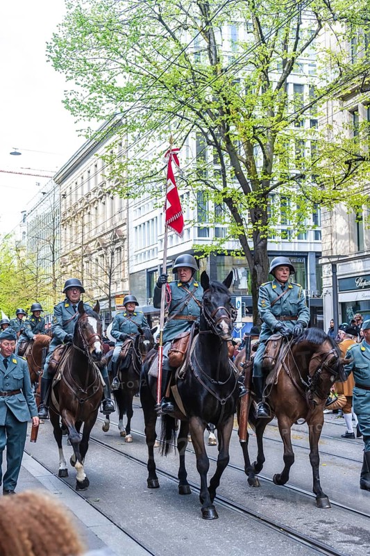 Parade of historically costumed guildsmen, Sechseläuten or Sächsilüüte, Zurich Spring Festival, Zurich, Switzerland, Europe
