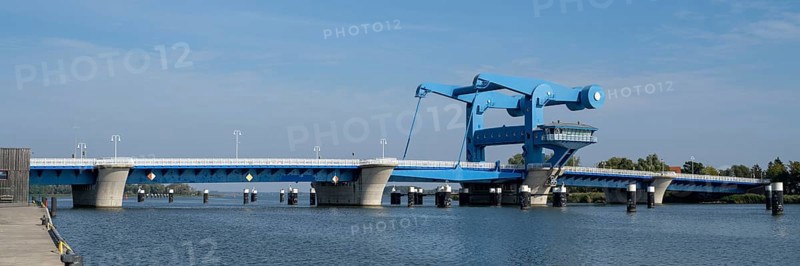 Bascule bridge on the Peenestrom, Waagebalken bascule bridge, Wolgast, Usedom Island, Mecklenburg-Western Pomerania, Germany, Europe