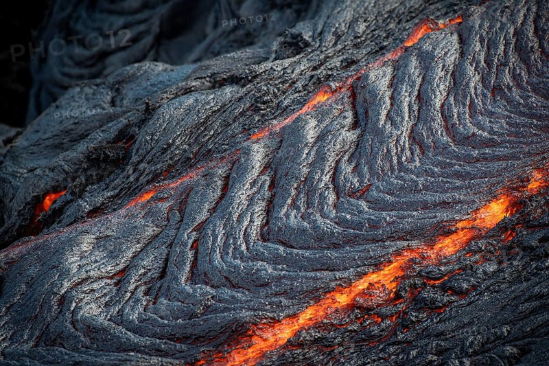Glowing lava, lava flow, Fagradalsfjall table volcano, Krýsuvík volcano system, Reykjanes Peninsula, Iceland, Europe