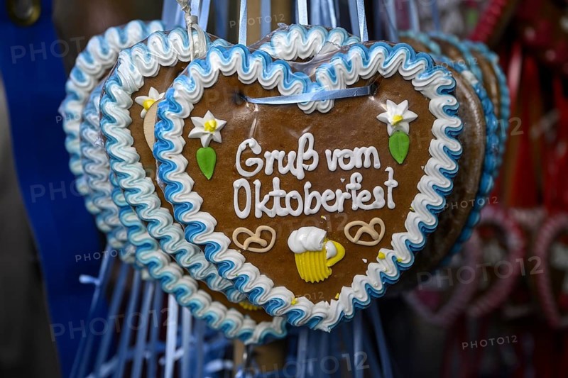 Gingerbread hearts at a candy stand at the Oktoberfest, Munich, Bavaria, Germany, Europe