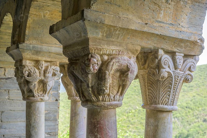 Romanesque capitals in the cloister, Prieuré de Serrabone, Boule-d'Amont, Département Pyrénées-Oriental, France, Europe