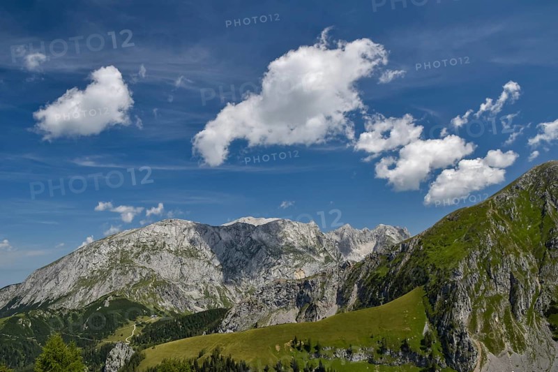View of the Carl-von-Stahl-Haus on Torrener Joch in Berchtesgaden National Park, above it the mountain range from Hoher Brett via Hoher Göll to Kuchler Göll, on the far right Schneibstein, Bavaria, Germany, Europe