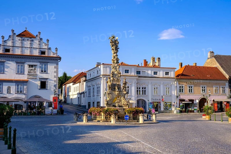 Kornplatz, with Trinity Column, Langenlois, Waldviertel, Lower Austria, Austria, Europe