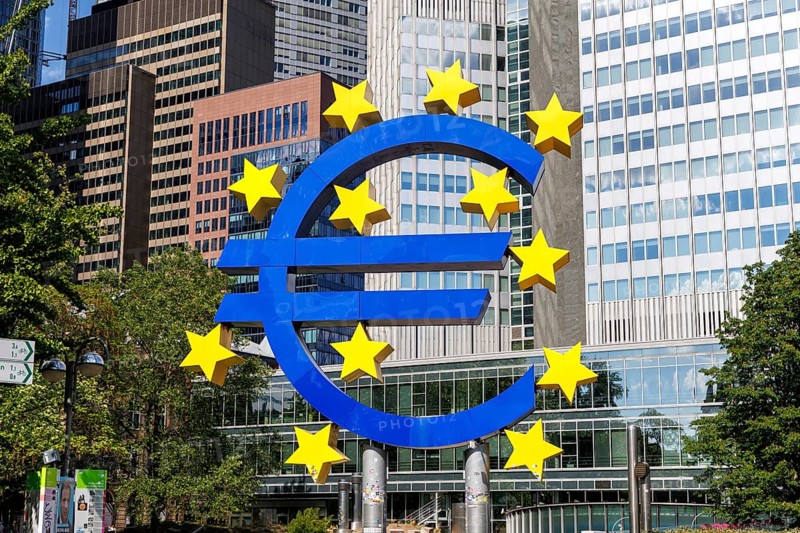 Euro sign symbolising Europe with banks High-rise buildings on Willy-Brandt-Platz in Frankfurt, Germany, Europe