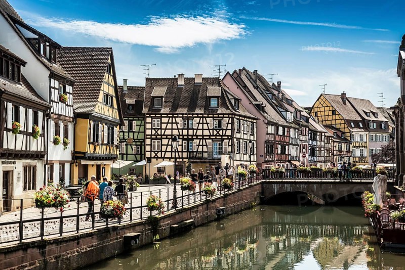 Picturesque colourful half-timbered houses, La Petite Venise, Colmar, Alsace, Bas-Rhin, France, Europe