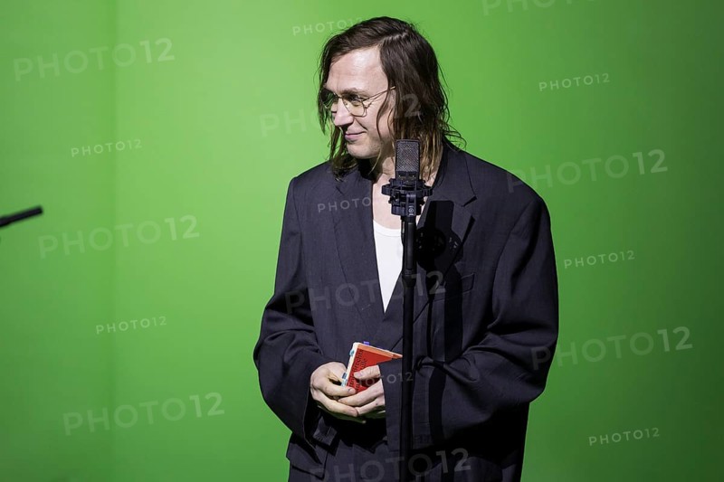 Lars Eidinger reads Hauspostille by Bertolt Brecht at Berlin's Friedrichstadtpalast on 20 January 2025