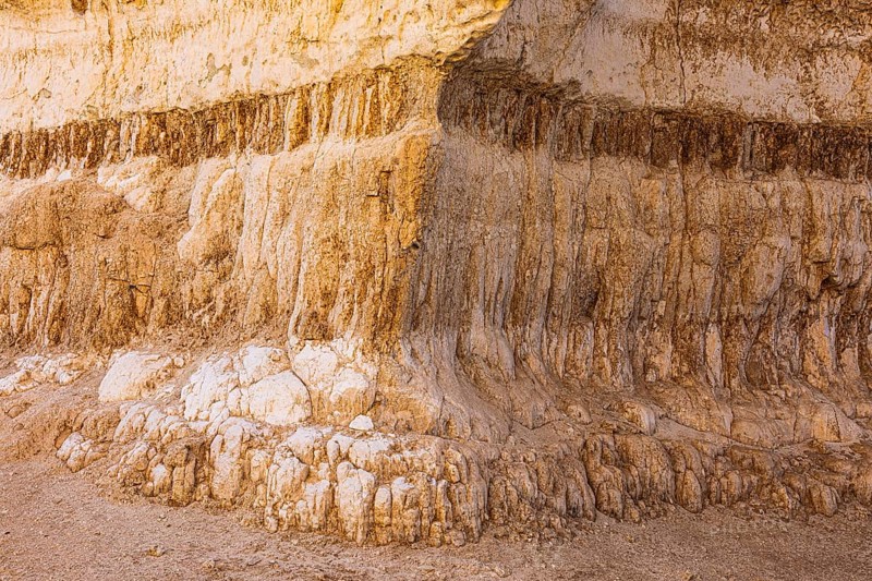 Eroded rock formations on a fossilised reef edge, Huqf stone desert, Arabian Peninsula, Sultanate of Oman