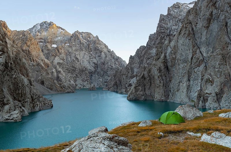 Wild camping, camping in the wilderness with a tent in front of mountain lake Kol Suu, Sary Beles Mountains, Naryn Province, Kyrgyzstan, Asia