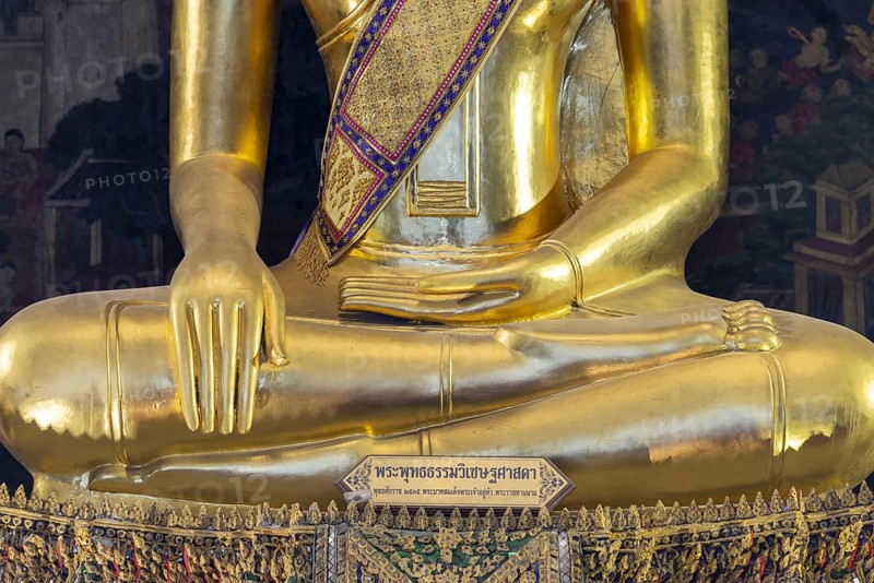 Golden Buddha statue, Bhumispara-mudra, Buddha Gautama at the moment of enlightenment, Wat Worawihan, Wat Prayurawongsawas Worawihan, Bangkok, Thailand, Asia