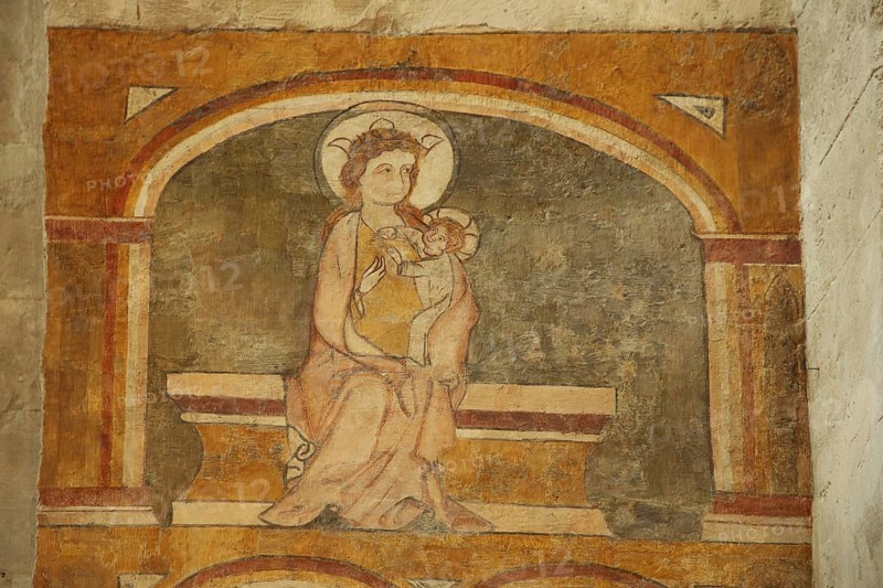 Late Gothic mural painting Our Lady with Child Jesus, Notre-Dame, Saint-Paul-Trois-Châteaux, St, interior view, historical, Madonna figure, halo, arms, holding, carrying, Saint-Paul-Trois-Chateaux, Drôme, Tricastin, Provence, France, Europe