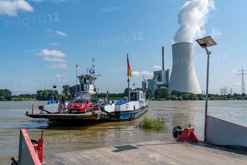 Ferry pier of the Rhine ferry Walsum-Orsoy, Rhine ferry to Duisburg Walsum, coal-fired power station Walsum, cooling tower, Rheinberg-Orsoy, North Rhine-Westphalia, Germany, Europe