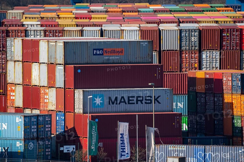 Container Handling Centre, Gateway West Terminal, Logport 2, in Duisburg on the Rhine, North Rhine-Westphalia, Germany, Europe