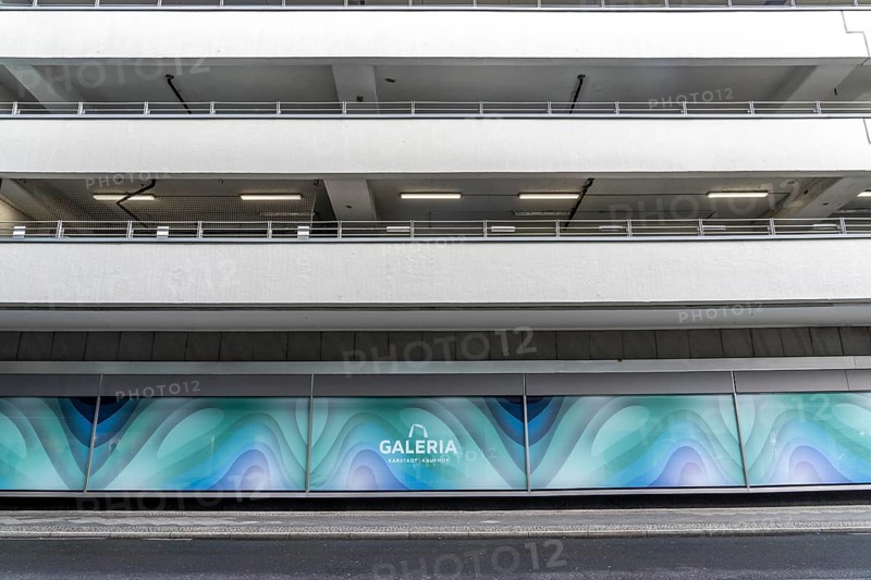 Galeria Kaufhof department stores' in the city centre of Krefeld, on Hochstraße, is affected by the department stores' group's closure plans and is due to close at the end of January 2024, North Rhine-Westphalia, Germany, Europe