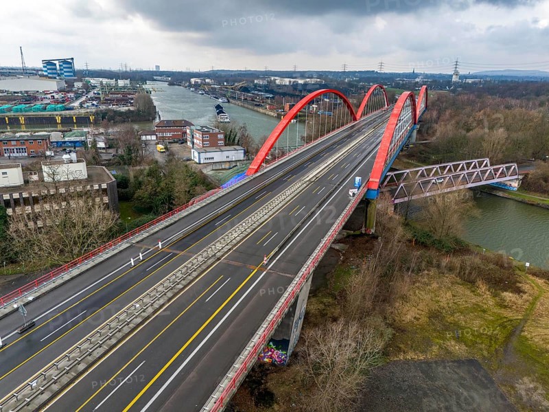 A42 motorway bridge, over the Rhine-Herne Canal, with massive structural damage, totally closed for the next few months, between the Bottrop-Süd and Essen-Nord junctions, for trucks probably until a new bridge is built, North Rhine-Westphalia, Germany, Europe