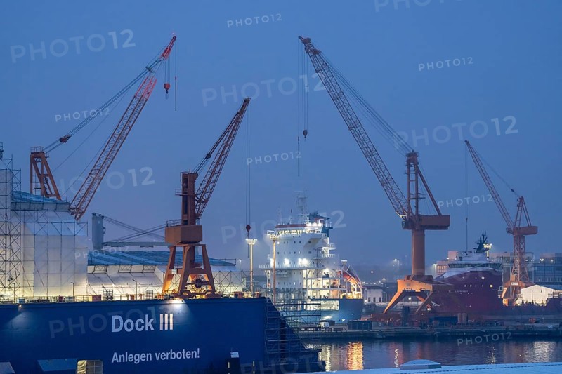 Lloyd Werft Bremerhaven in the overseas harbour of Bremerhaven, Lower Saxony, Germany, Europe