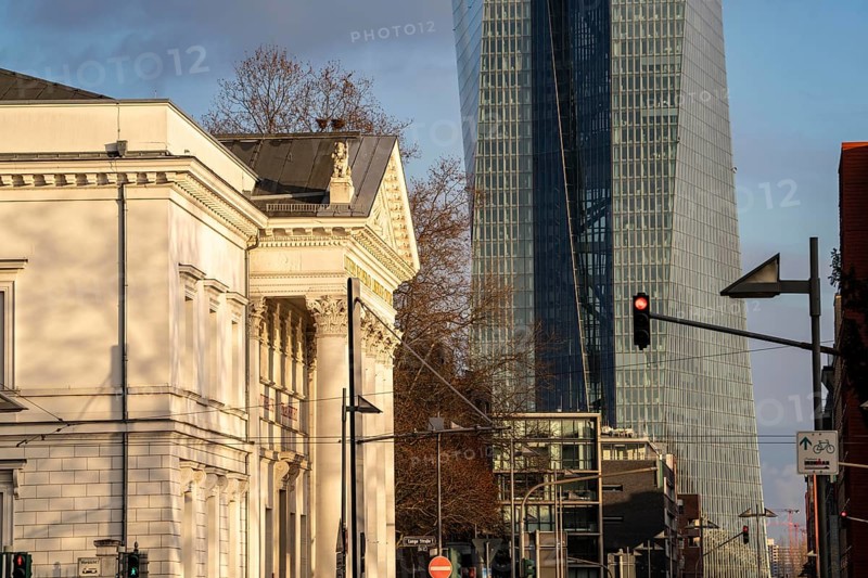 Inner city traffic, street Schöne Aussicht, columns facade of the Literaturhaus Frankfurt, the building of the European Central Bank, ECB, am Main, in Frankfurt, Hesse, Germany, Europe