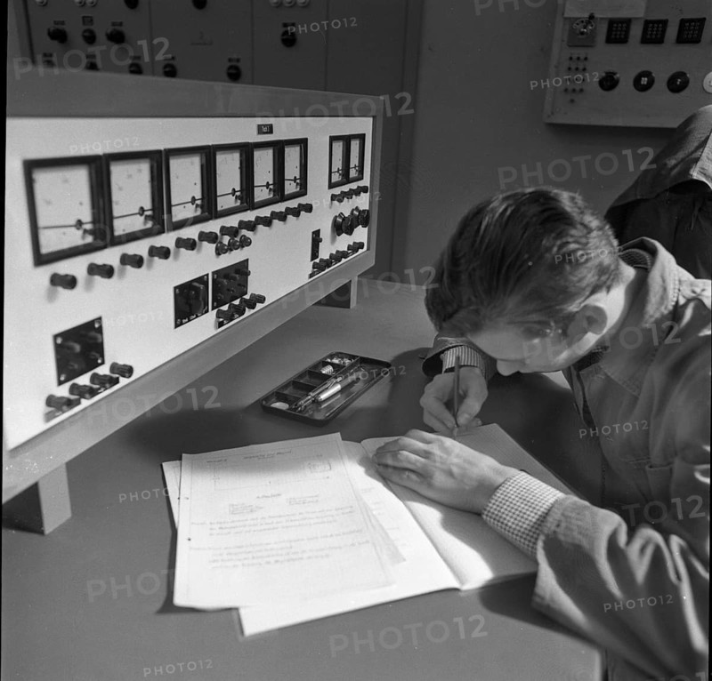 DEU, Germany, Dortmund: Personalities from politics, business and culture from the years 1965-71. Dortmund. Hoesch AG Westfalenhütte. Apprentice training ca. 1965-6, Europe